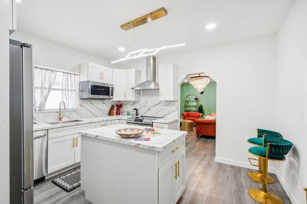 New! Havana Nights Villa ! Walk To Calle Ocho! Miami Zewnętrze zdjęcie